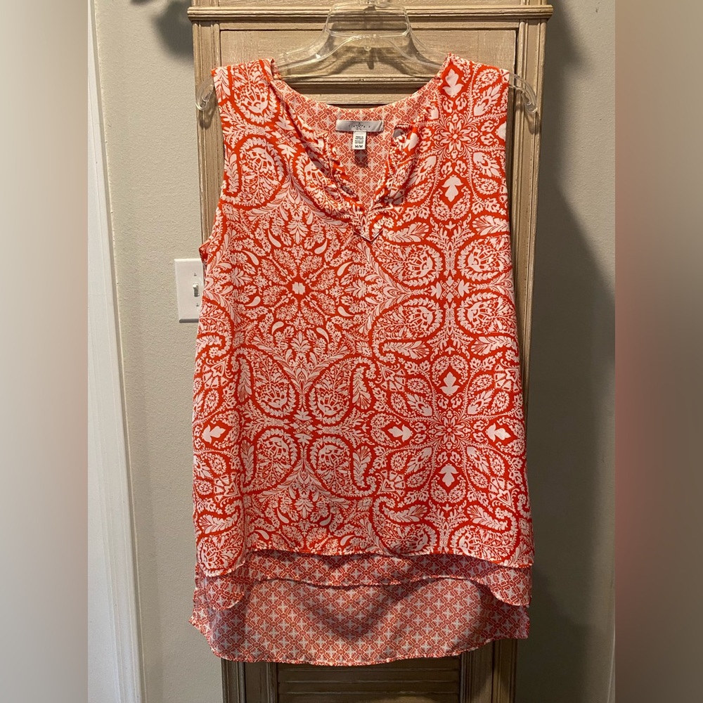 Sleeveless Light Red Patterned Top